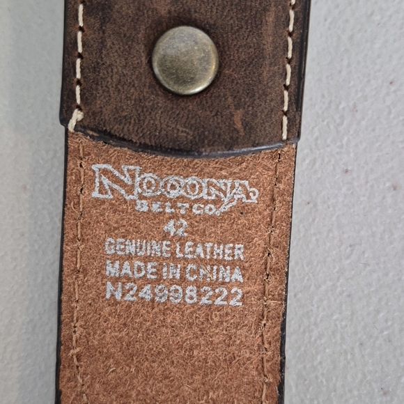Nocona Mens Mossy Oak 12 Gauge Shotgun Shell Concho Brown Leather Belt - Size 42 - Picture 11 of 11